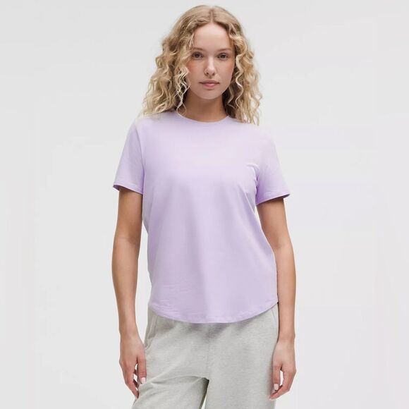 NWT Sz 12 LOVE CREW Curved-Hem Crewneck T-Shirt - Lavender Frost LFRS Lululemon - Picture 1 of 10